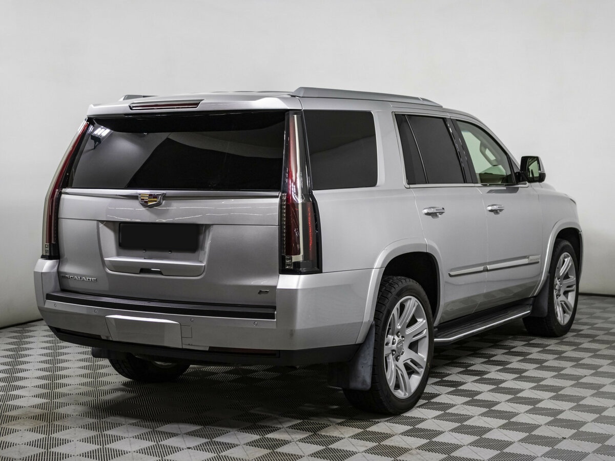 Cadillac Escalade с пробегом — 2015 год. Фото: #4