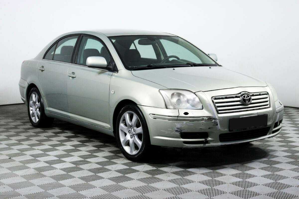 Toyota Avensis с пробегом — 2005 год. Фото: #2