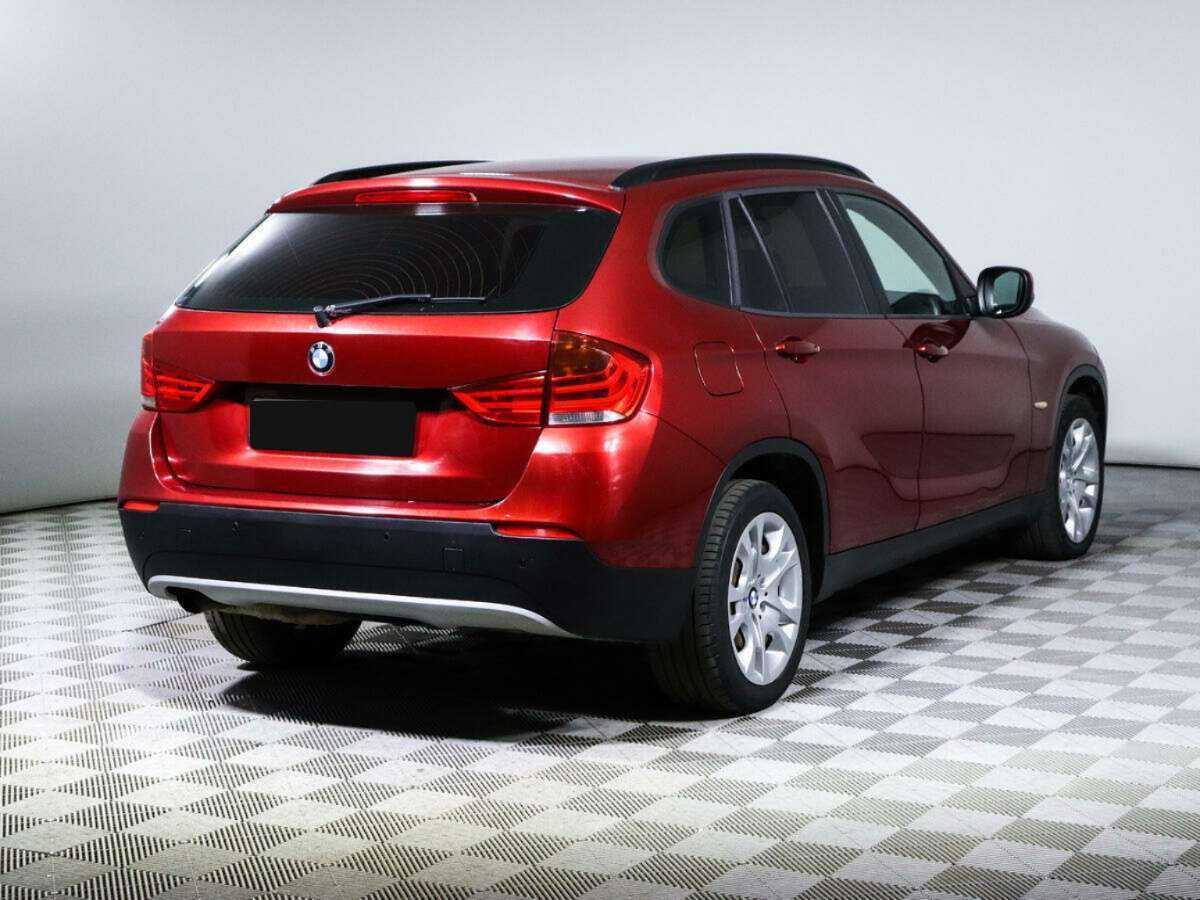 BMW X1 с пробегом — 2011 год. Фото: #3
