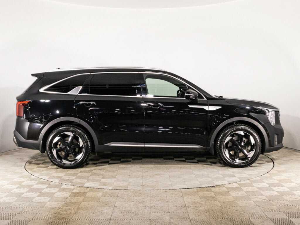 Kia Sorento с пробегом — 2024 год. Фото: #3