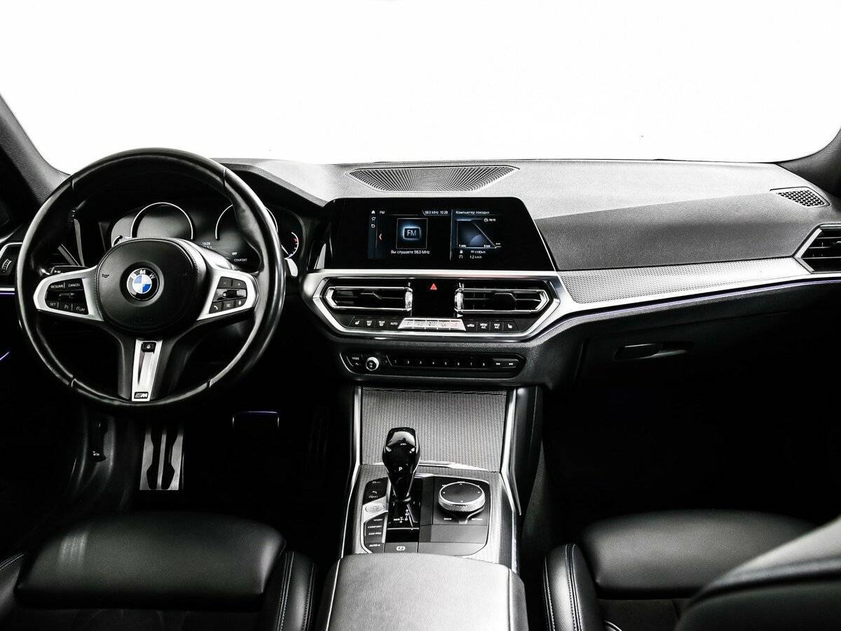 BMW 3 серии с пробегом — 2019 год. Фото: #10