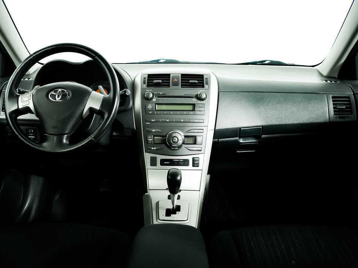 Toyota Corolla с пробегом — 2007 год. Фото: #10