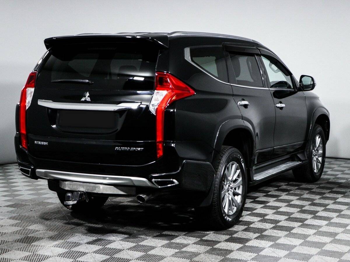 Mitsubishi Pajero Sport с пробегом — 2020 год. Фото: #3