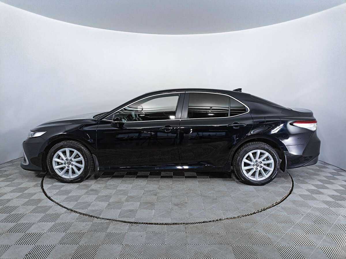 Toyota Camry с пробегом — 2021 год. Фото: #7