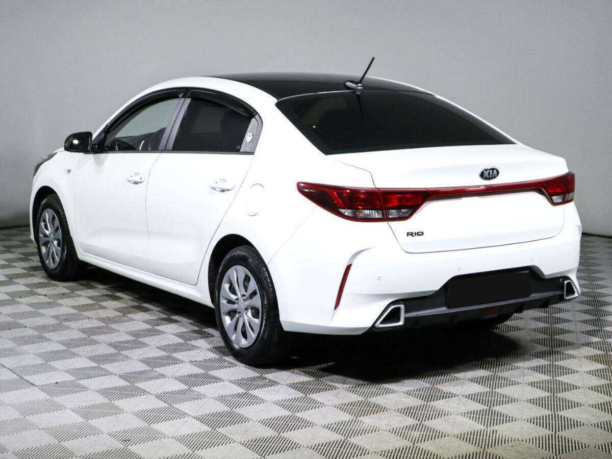 Kia Rio с пробегом — 2021 год. Фото: #5