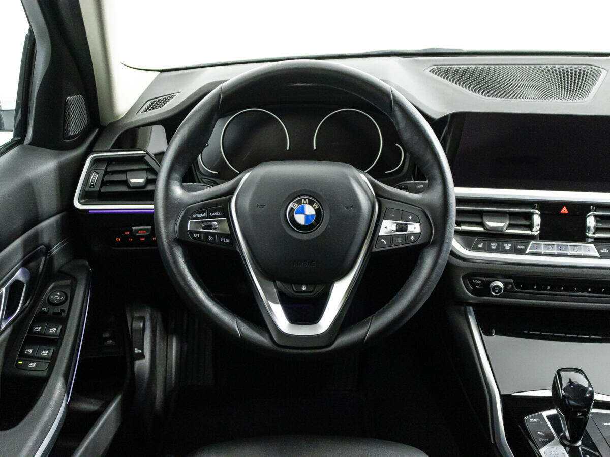 BMW 3 серии с пробегом — 2020 год. Фото: #19