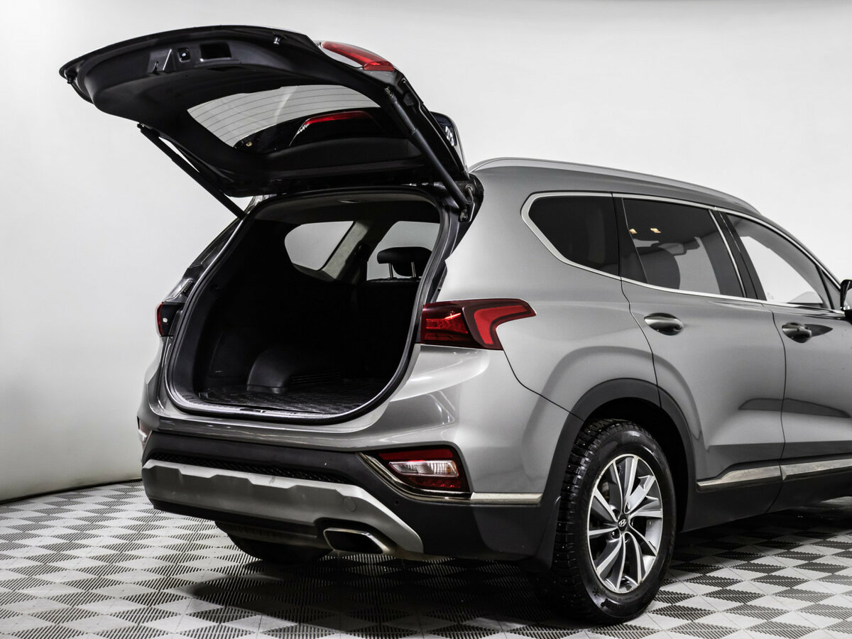 Hyundai Santa Fe с пробегом — 2019 год. Фото: #12
