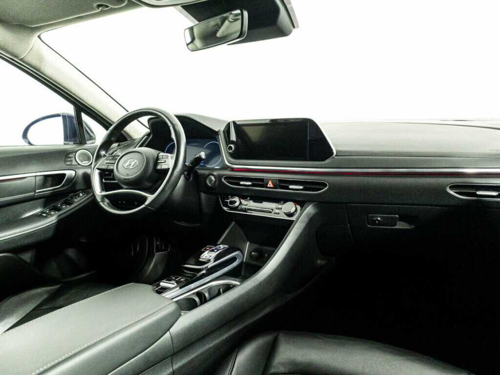 Hyundai Sonata с пробегом — 2020 год. Фото: #8