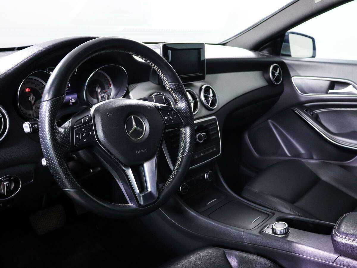 Mercedes-Benz CLA с пробегом — 2014 год. Фото: #13