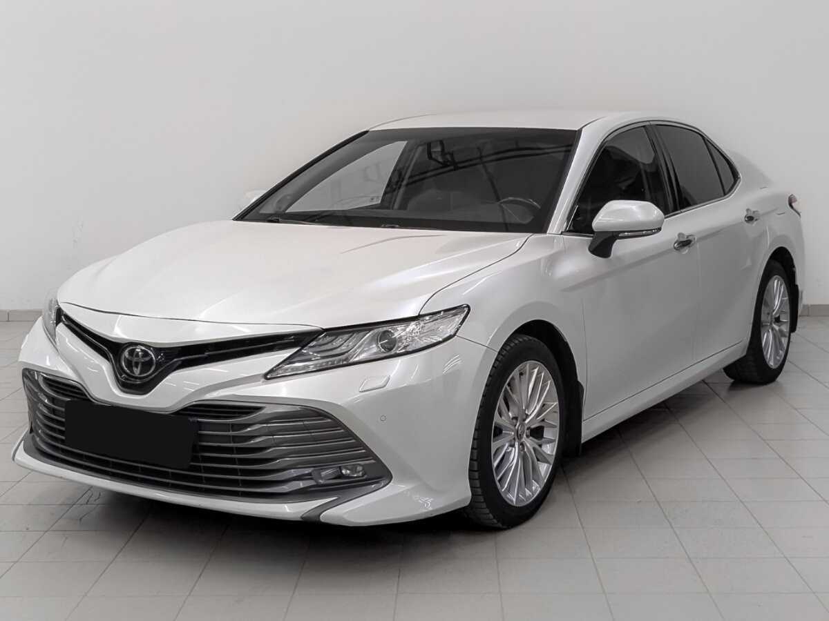 Toyota Camry с пробегом — 2019 год. Посмотреть фото