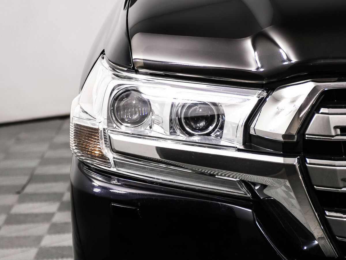 Toyota Land Cruiser с пробегом — 2015 год. Фото: #14