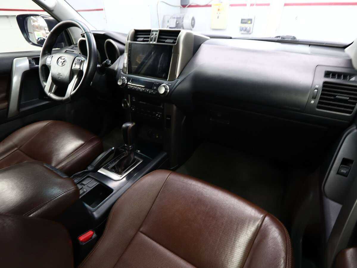 Toyota Land Cruiser Prado с пробегом — 2013 год. Фото: #12