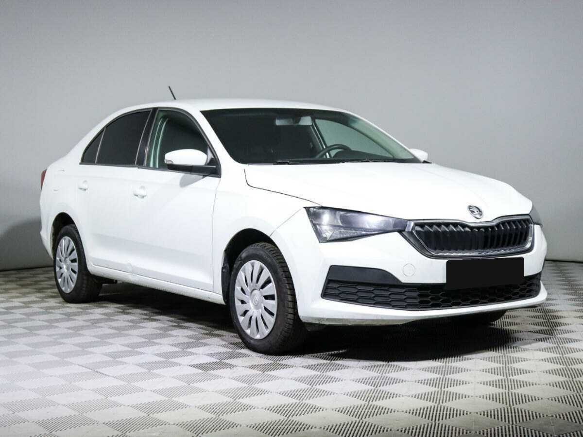 Skoda Rapid с пробегом — 2021 год. Фото: #2