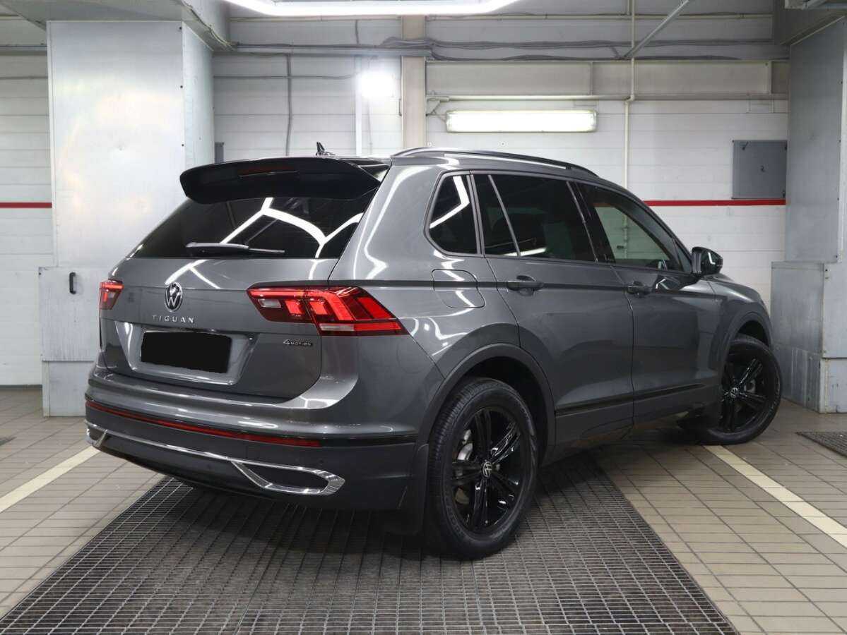 Volkswagen Tiguan с пробегом — 2021 год. Фото: #1