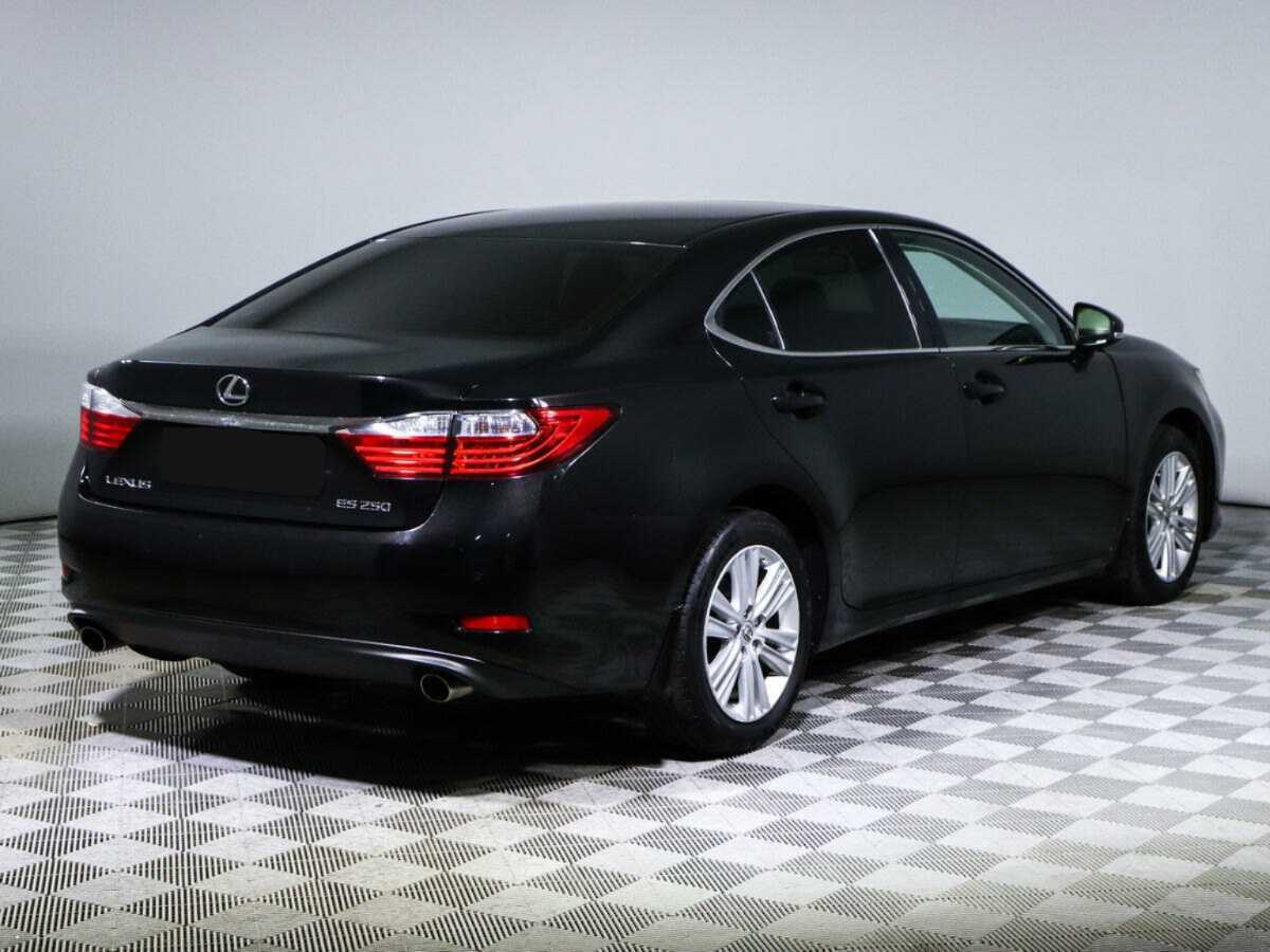 Lexus ES с пробегом — 2014 год. Фото: #3