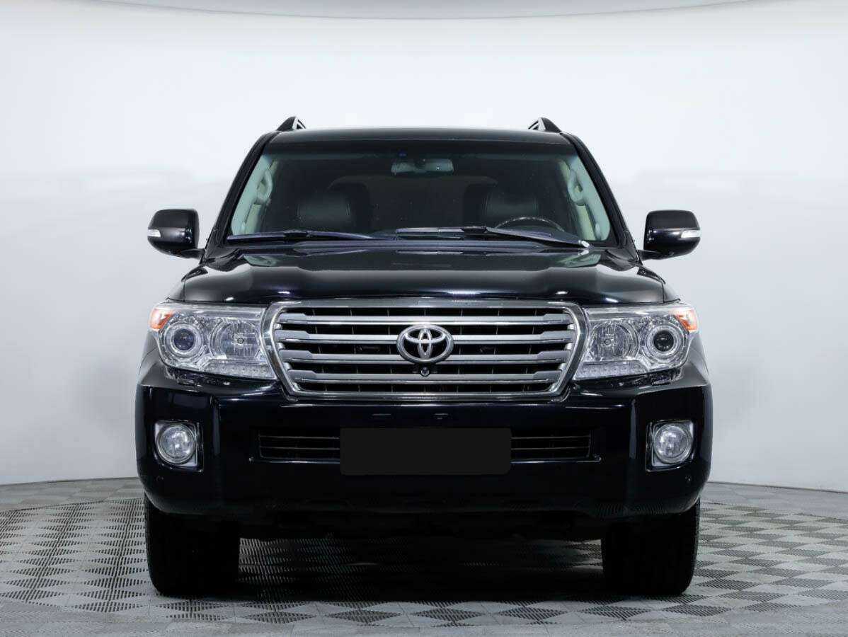 Toyota Land Cruiser с пробегом — 2012 год. Посмотреть фото