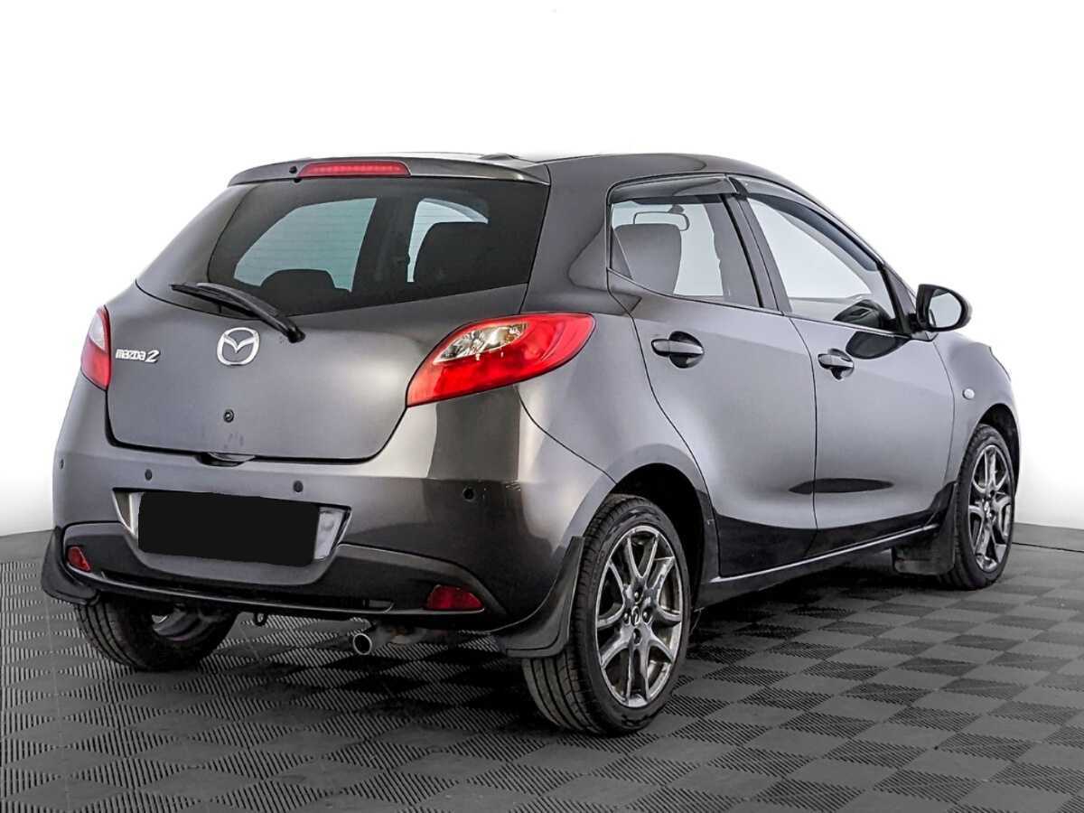 Mazda 2 с пробегом — 2013 год. Фото: #4