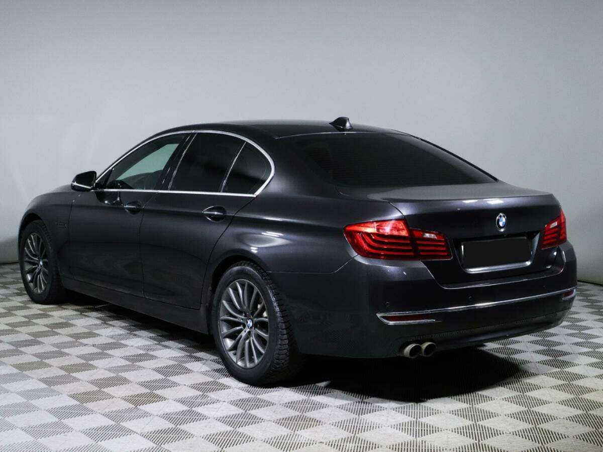 BMW 5 серии с пробегом — 2015 год. Фото: #4