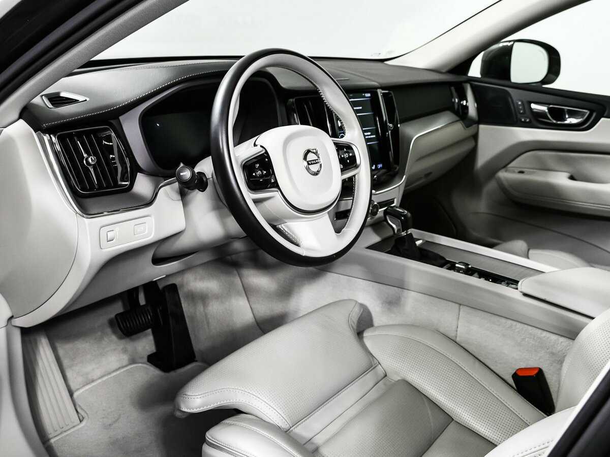 Volvo XC60 с пробегом — 2019 год. Фото: #11