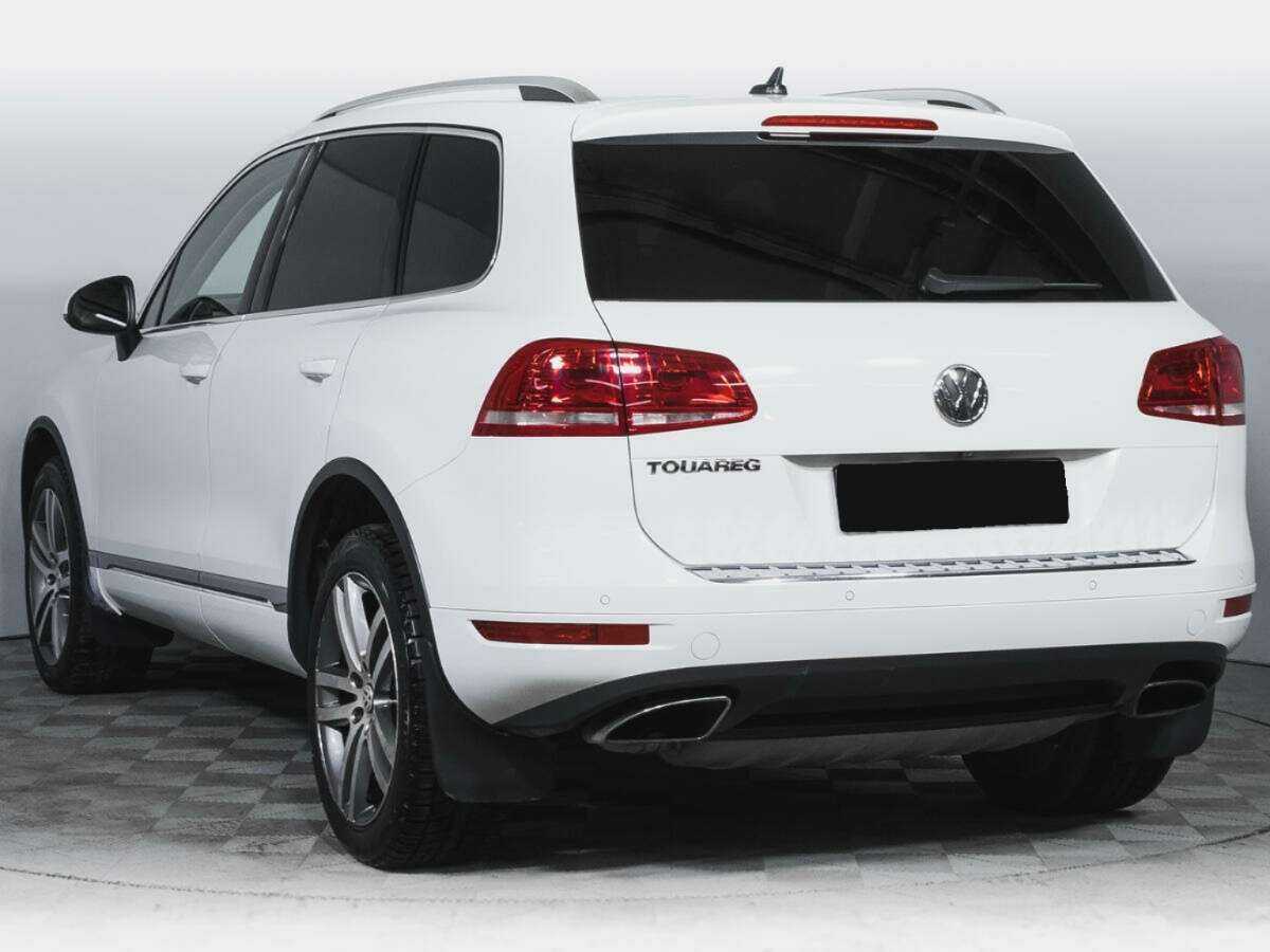 Volkswagen Touareg с пробегом — 2014 год. Фото: #6