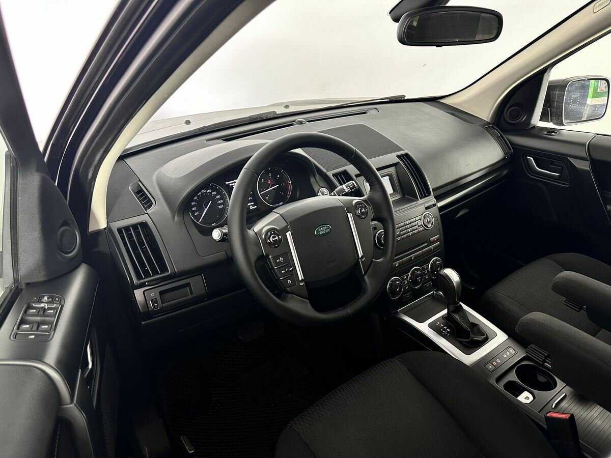 Land Rover Freelander с пробегом — 2014 год. Фото: #6
