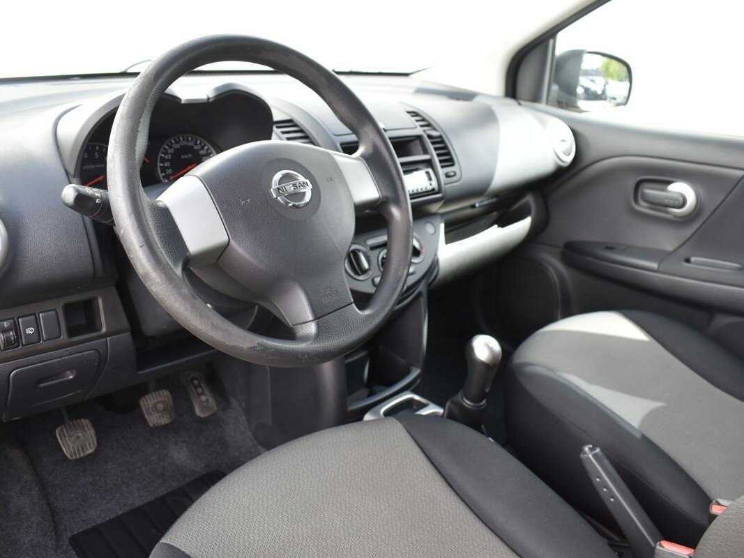 Nissan Note с пробегом — 2011 год. Фото: #12