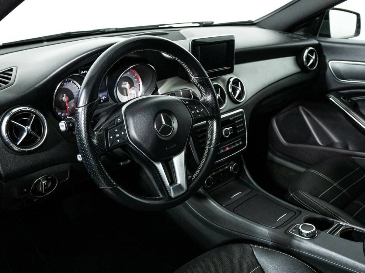 Mercedes-Benz CLA с пробегом — 2014 год. Фото: #10