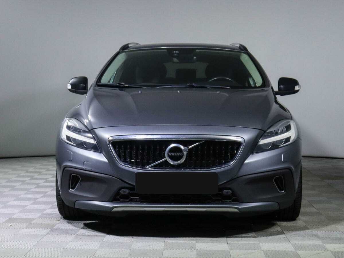 Volvo V40 Cross Country с пробегом — 2019 год. Фото: #0