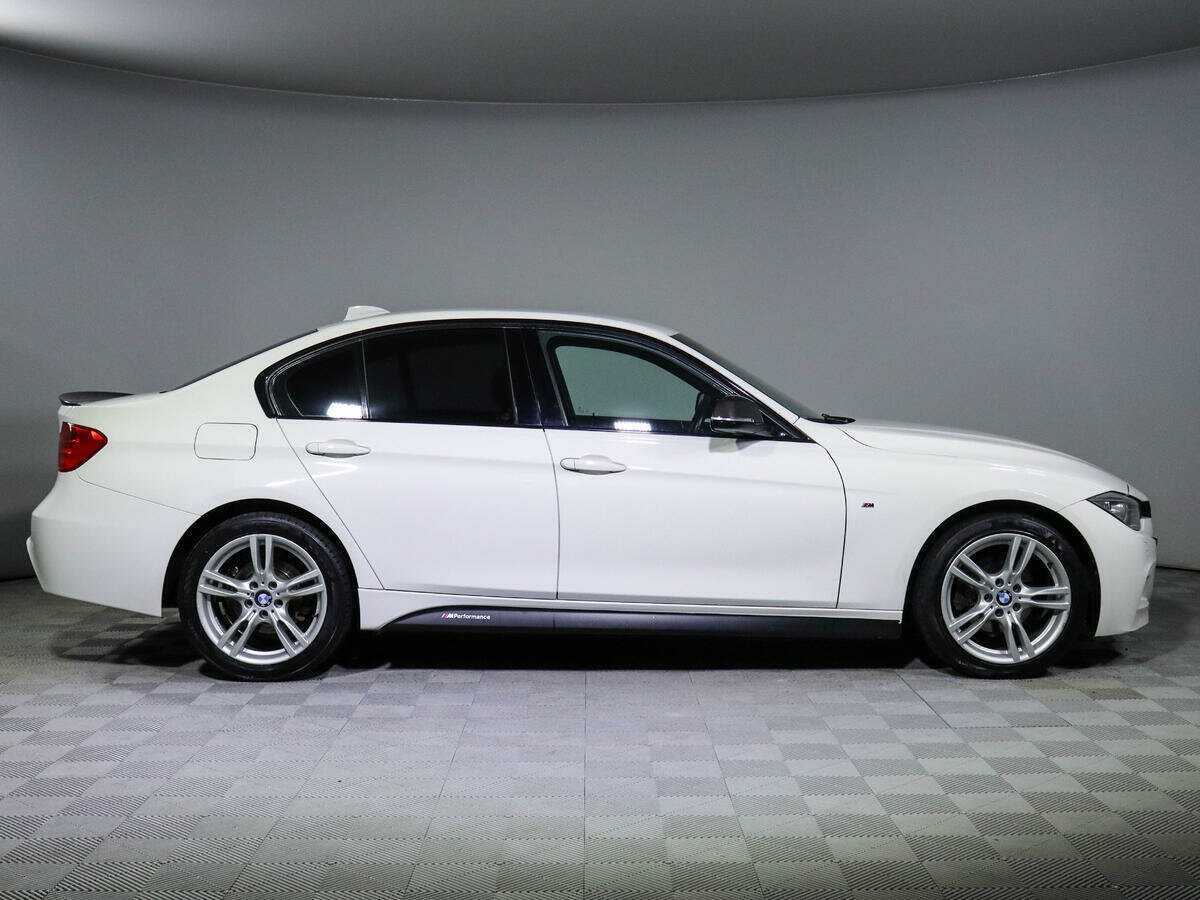 BMW 3 серии с пробегом — 2015 год. Фото: #3