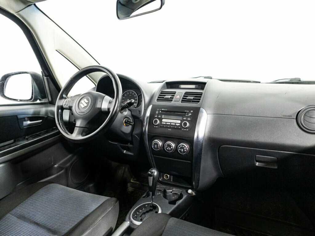Suzuki SX4 с пробегом — 2007 год. Фото: #8