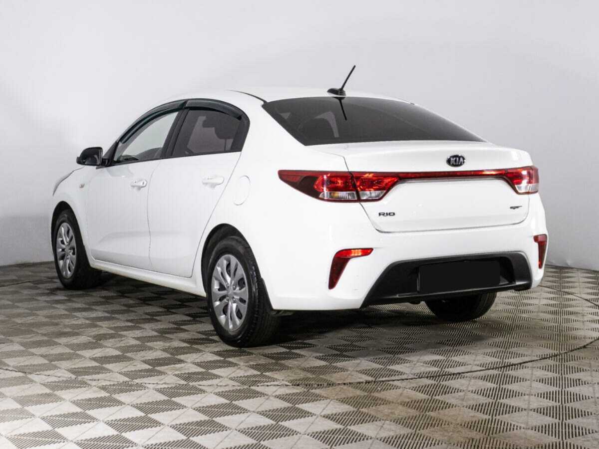 Kia Rio с пробегом — 2018 год. Фото: #7