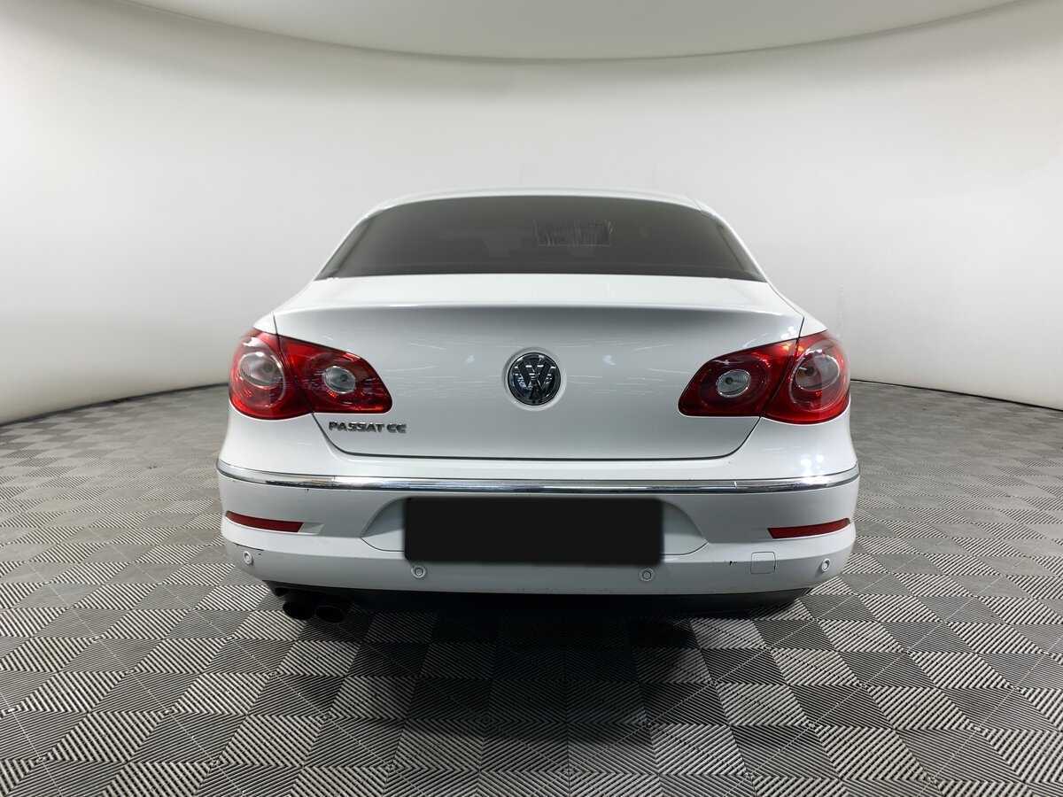 Volkswagen Passat CC с пробегом — 2011 год. Фото: #5