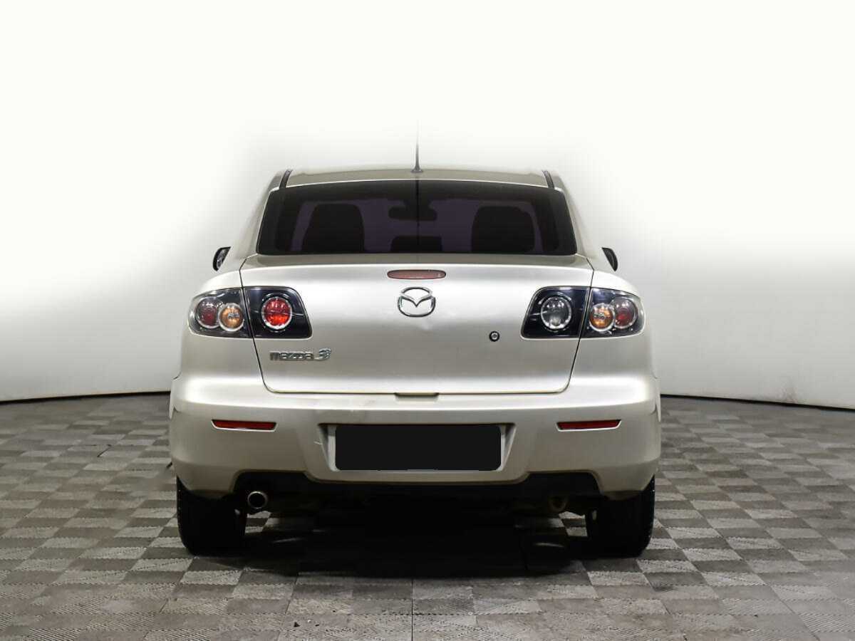 Mazda 3 с пробегом — 2008 год. Фото: #4