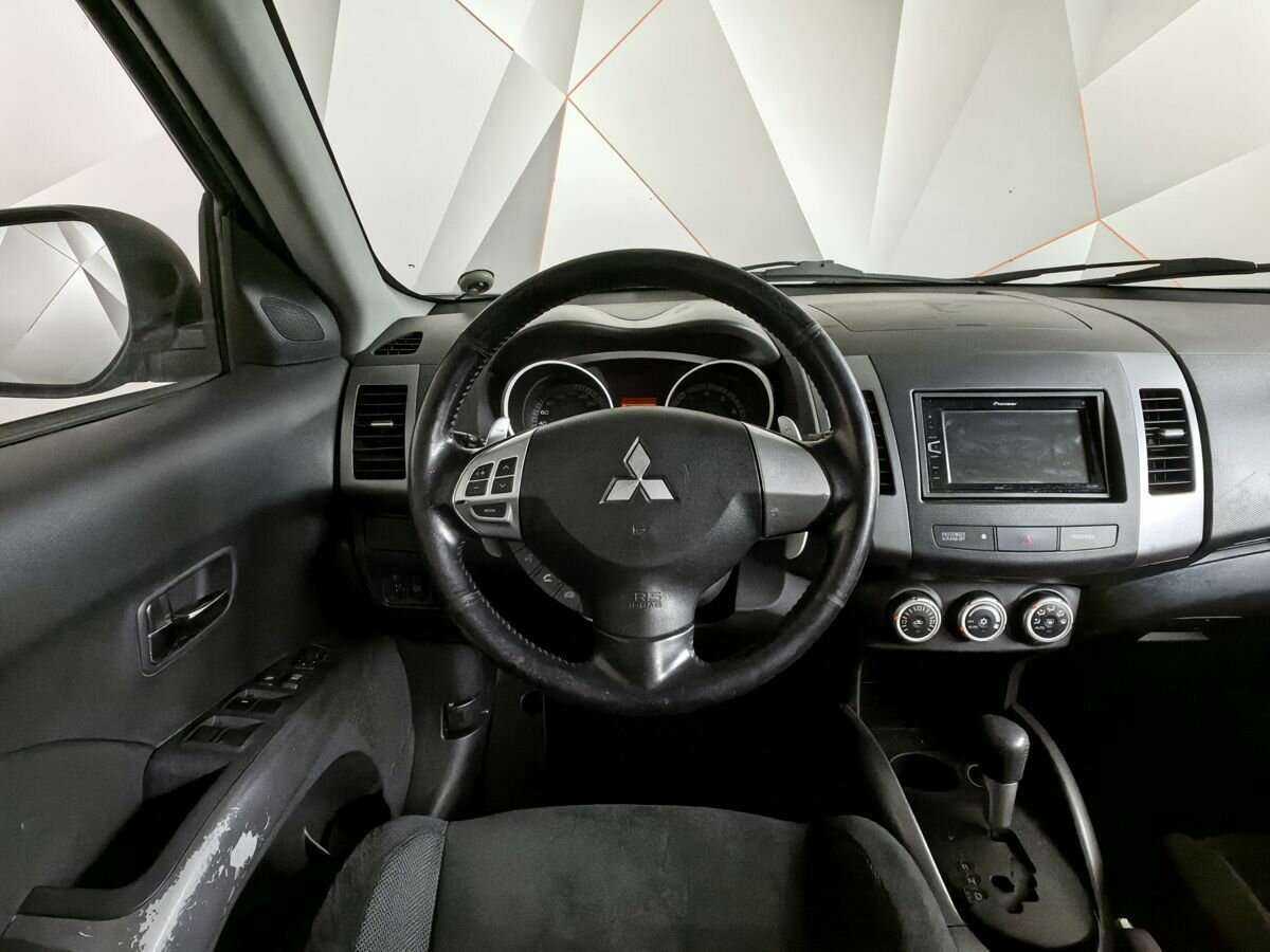 Mitsubishi Outlander с пробегом — 2008 год. Фото: #13