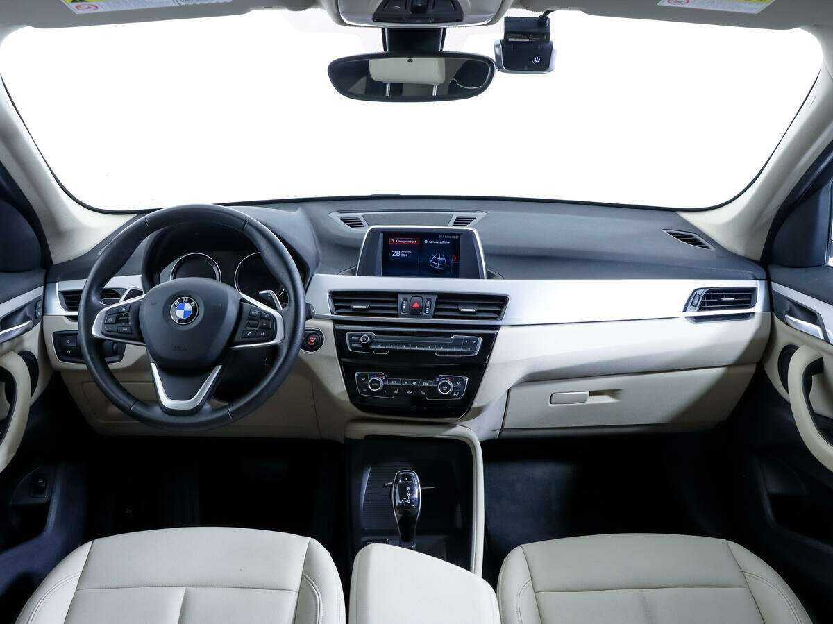 BMW X1 с пробегом — 2019 год. Фото: #9