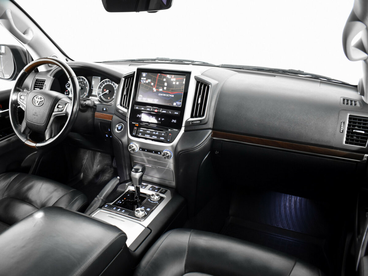 Toyota Land Cruiser с пробегом — 2015 год. Фото: #6