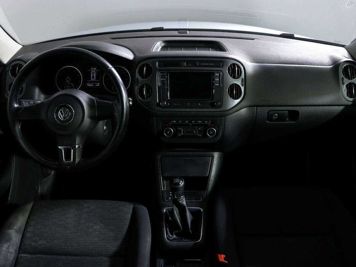 Volkswagen Tiguan с пробегом — 2011 год. Фото: #11