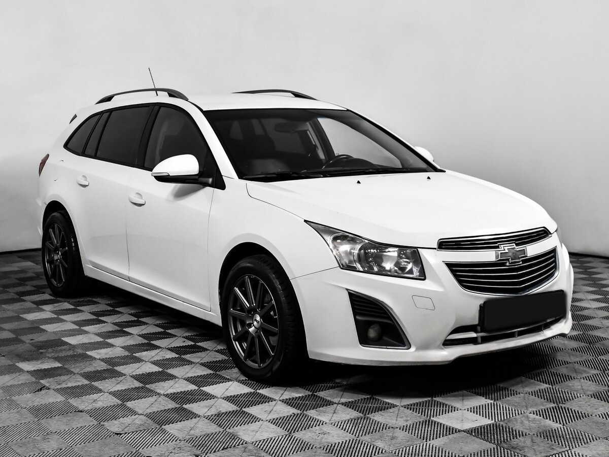 Chevrolet Cruze с пробегом — 2015 год. Фото: #2
