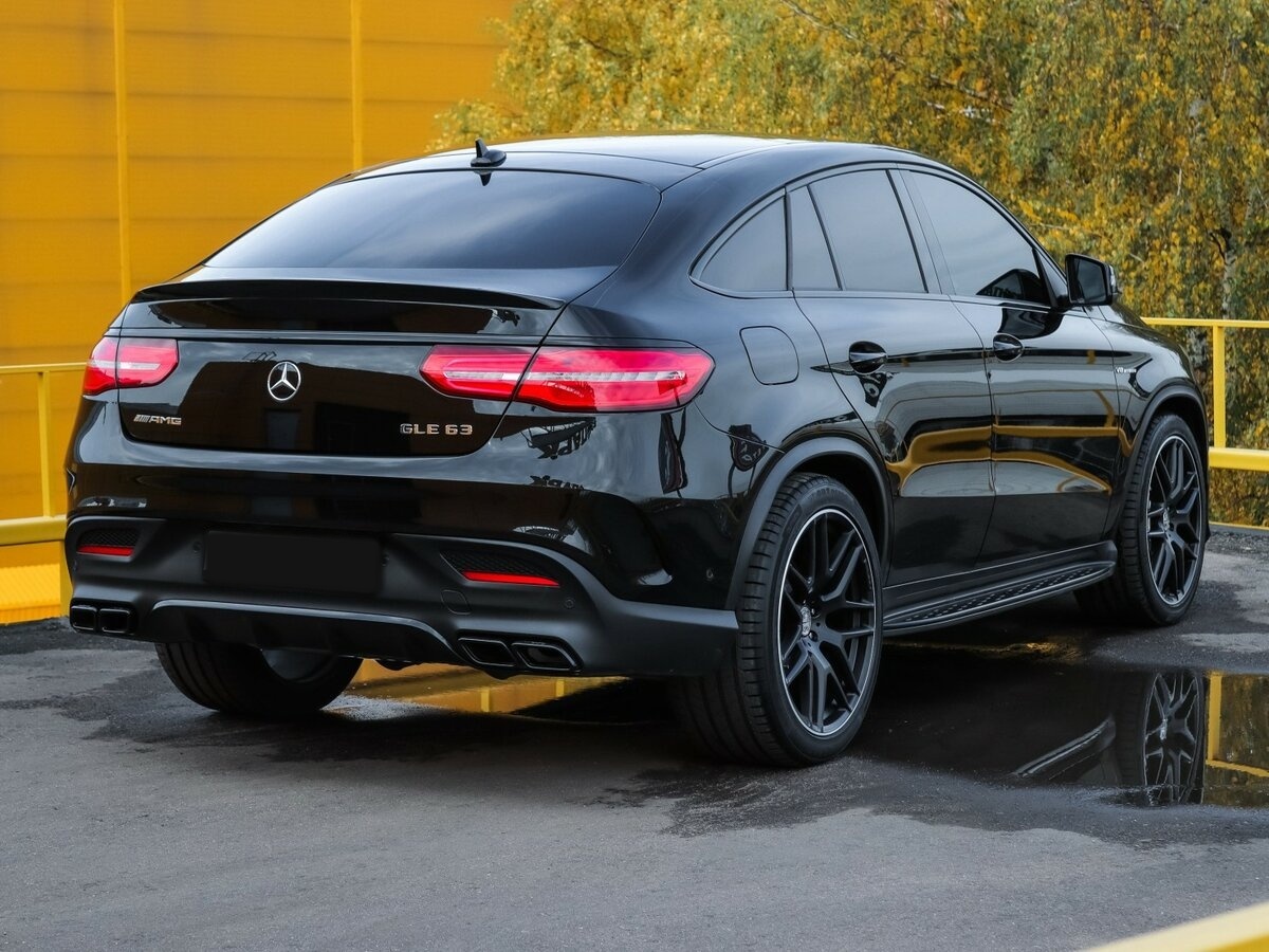 Mercedes-Benz GLE Coupe AMG с пробегом — 2017 год. Фото: #3