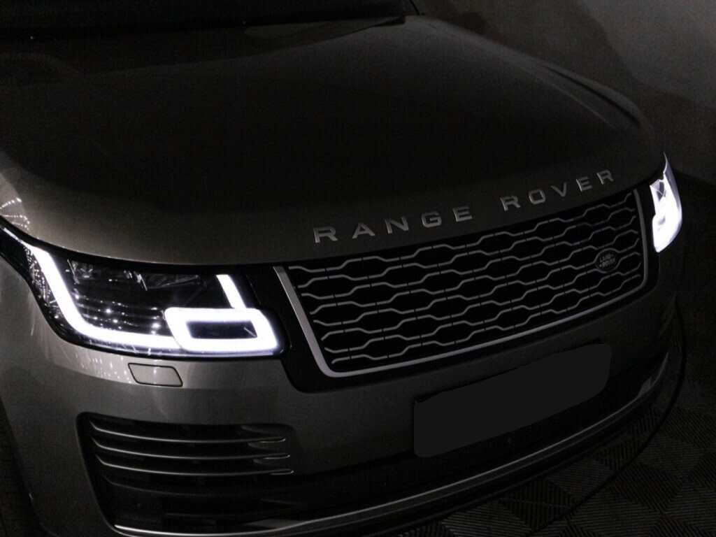 Land Rover Range Rover с пробегом — 2018 год. Фото: #36