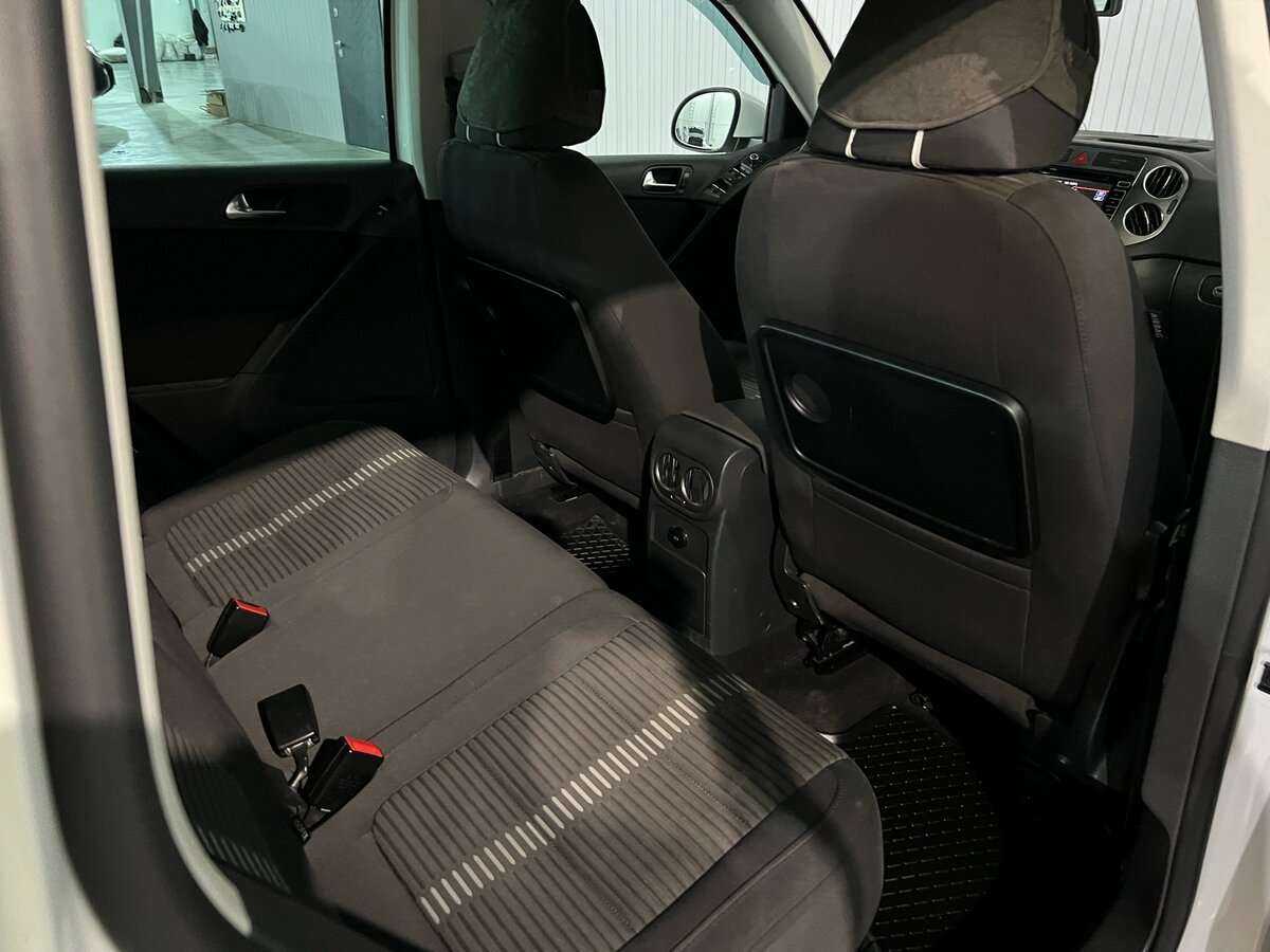 Volkswagen Tiguan с пробегом — 2011 год. Фото: #17