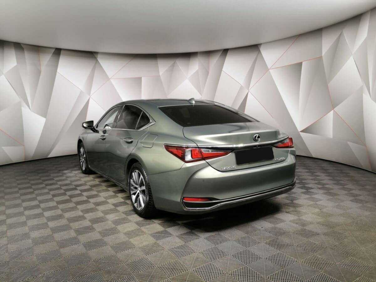 Lexus ES с пробегом — 2020 год. Фото: #1