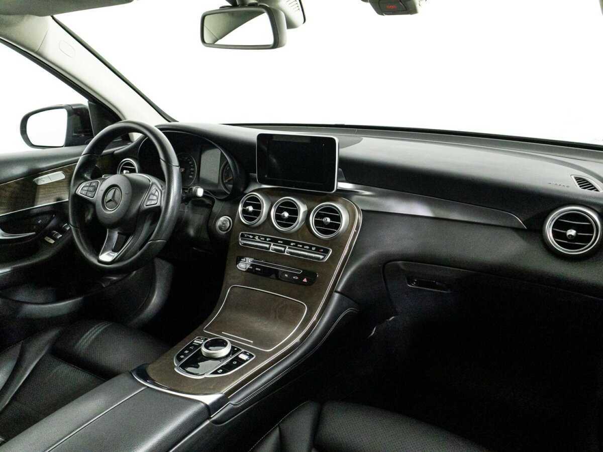 Mercedes-Benz GLC с пробегом — 2017 год. Фото: #8