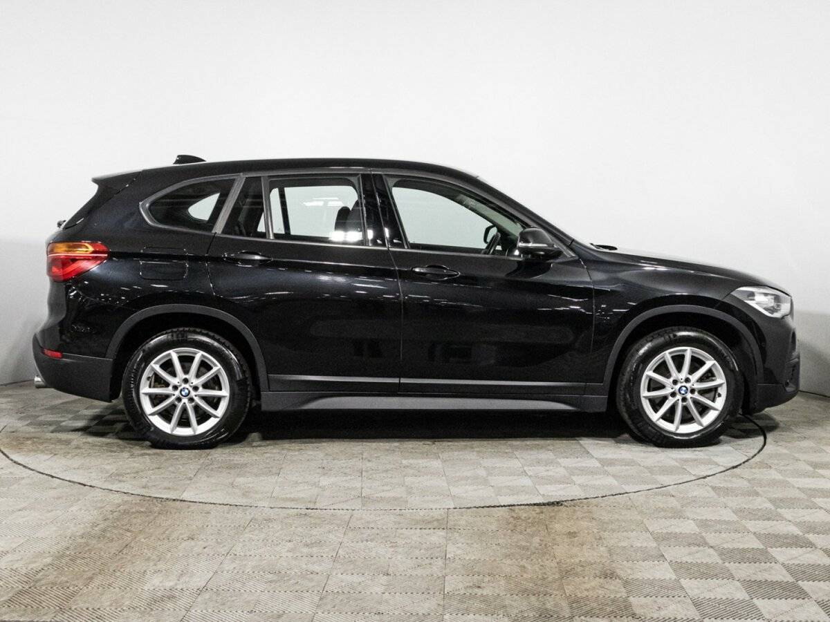 BMW X1 с пробегом — 2018 год. Фото: #3
