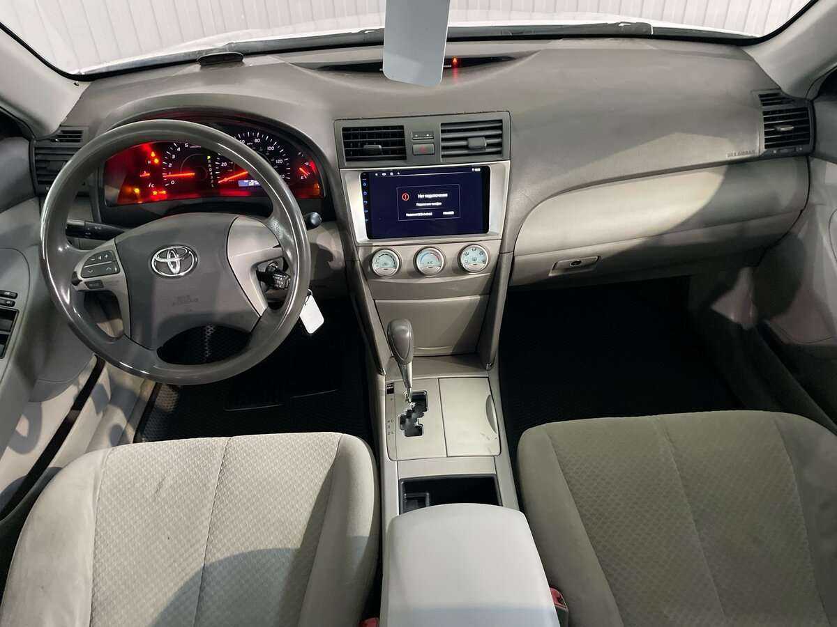Toyota Camry с пробегом — 2007 год. Фото: #9