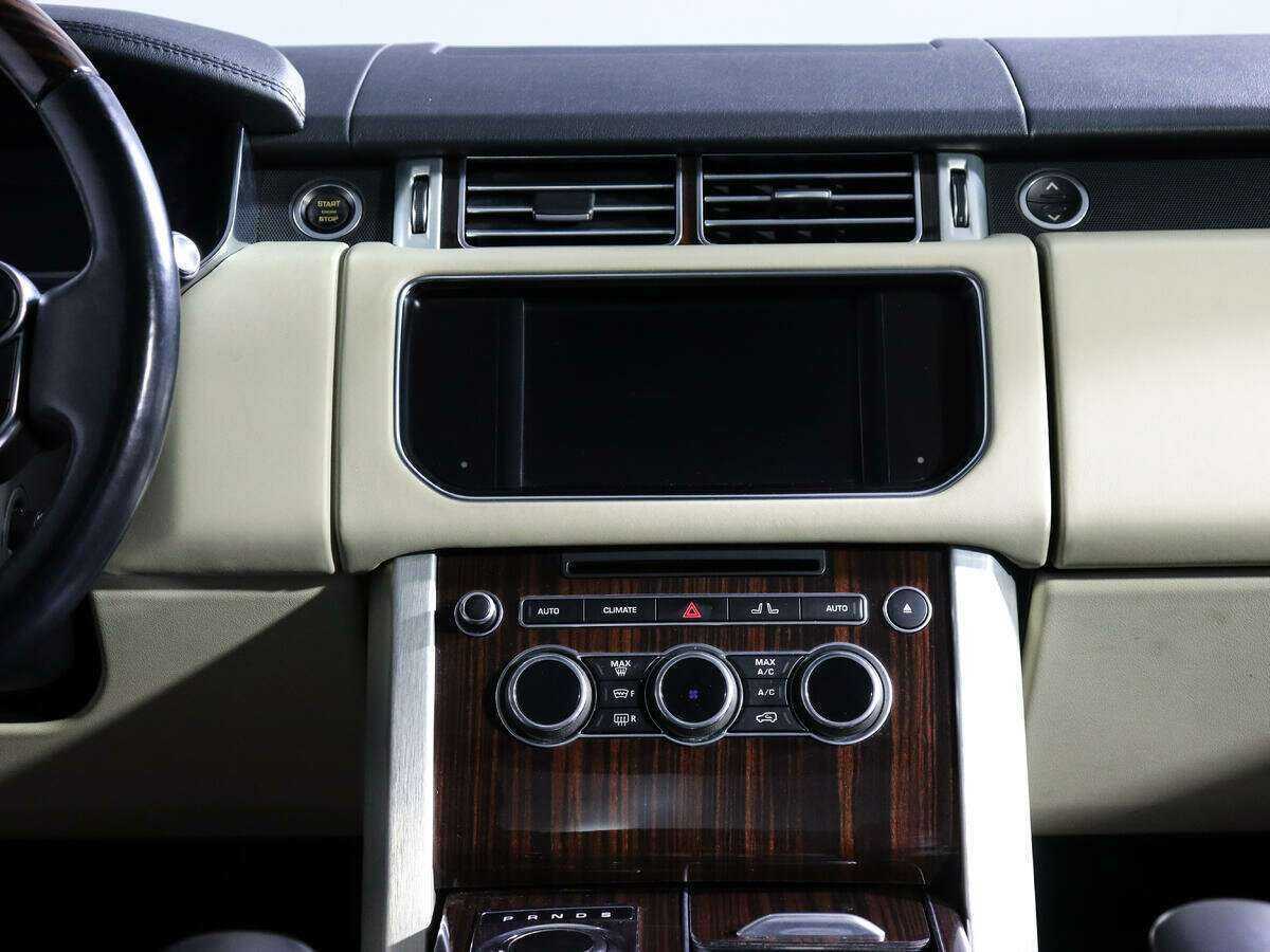 Land Rover Range Rover с пробегом — 2014 год. Фото: #11