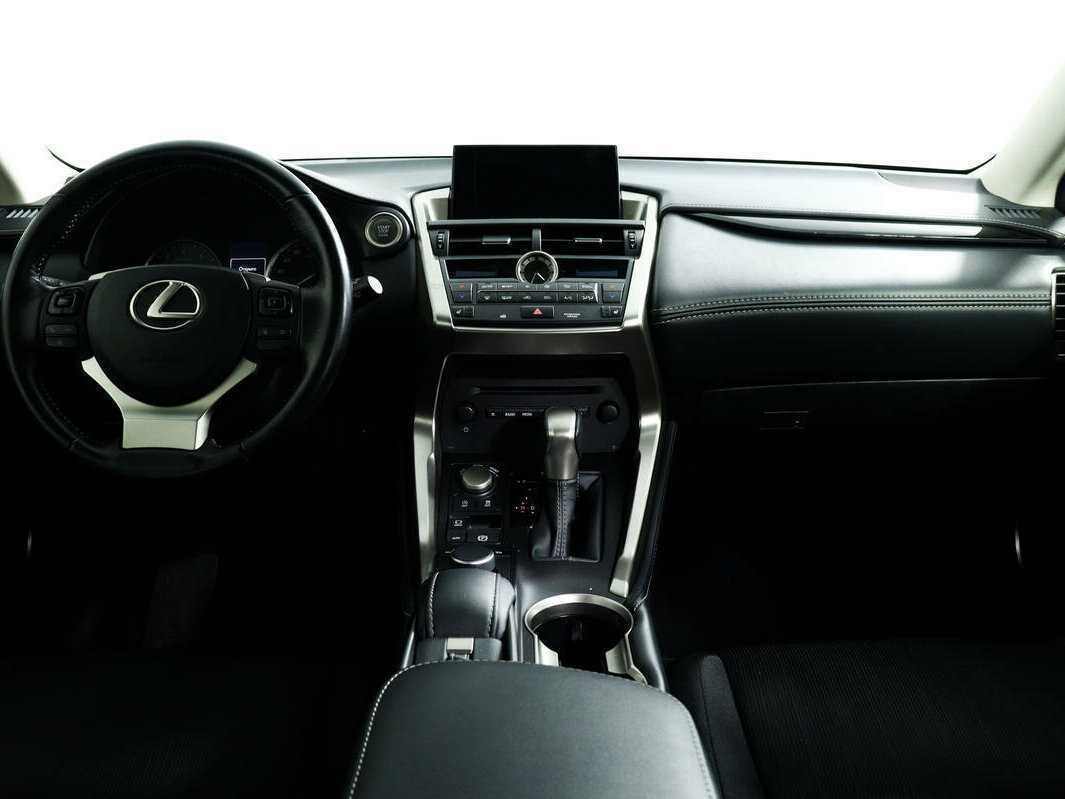 Lexus NX с пробегом — 2015 год. Фото: #10