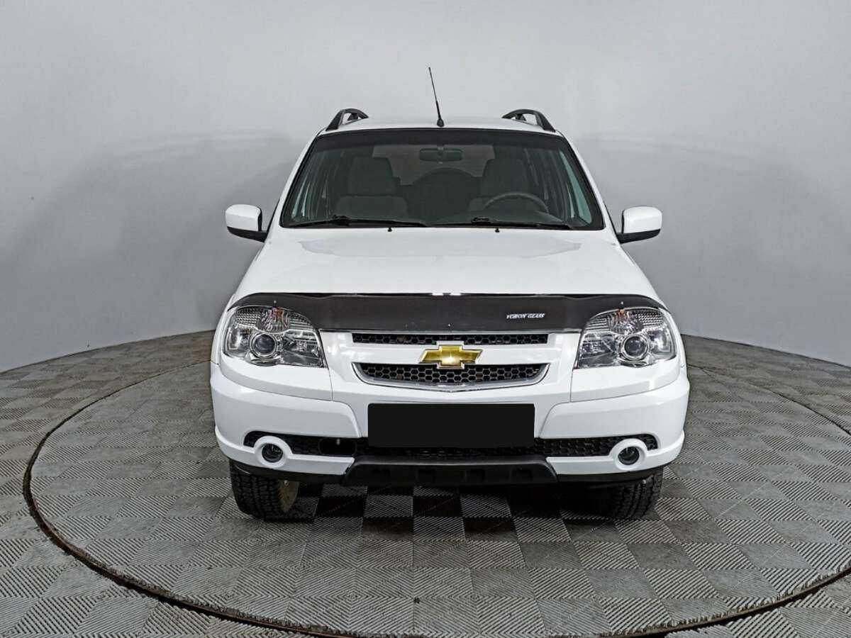 Chevrolet Niva с пробегом — 2016 год. Фото: #1