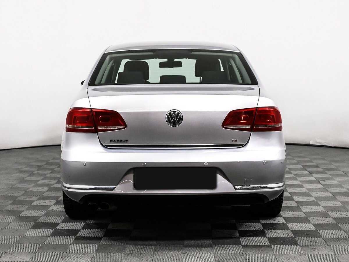 Volkswagen Passat с пробегом — 2011 год. Фото: #5
