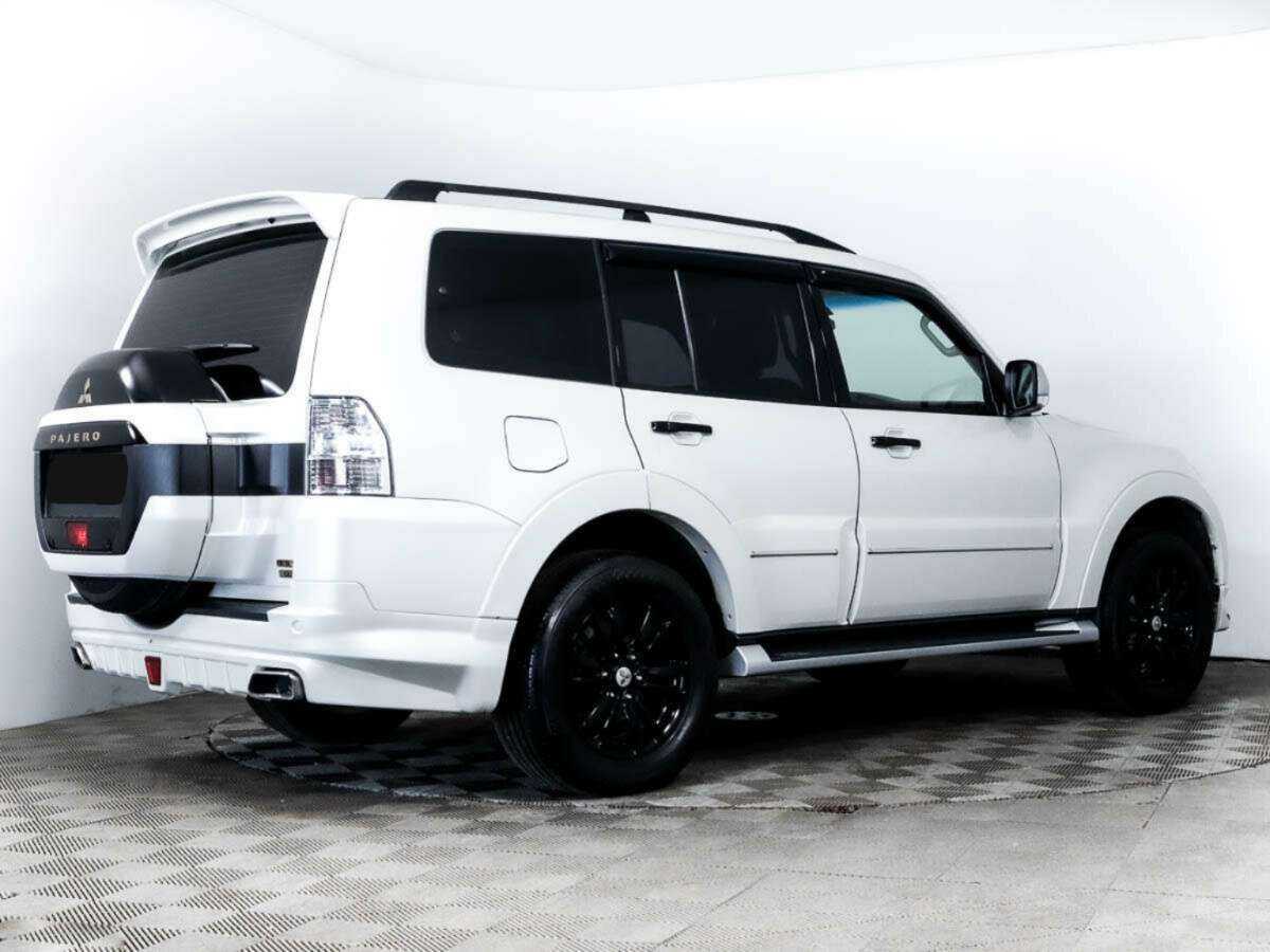 Mitsubishi Pajero с пробегом — 2019 год. Фото: #3